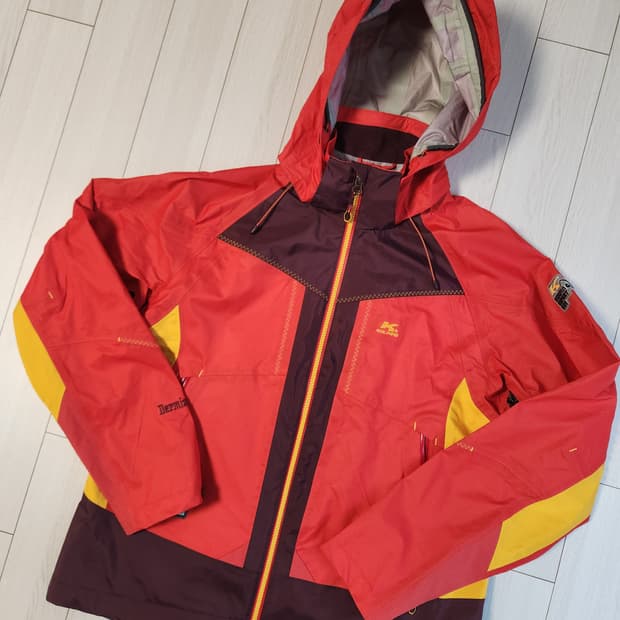 새상품급) 콜핑 고어택스 방수 방풍 기능성 등산 여성 바람막이 사이즈10