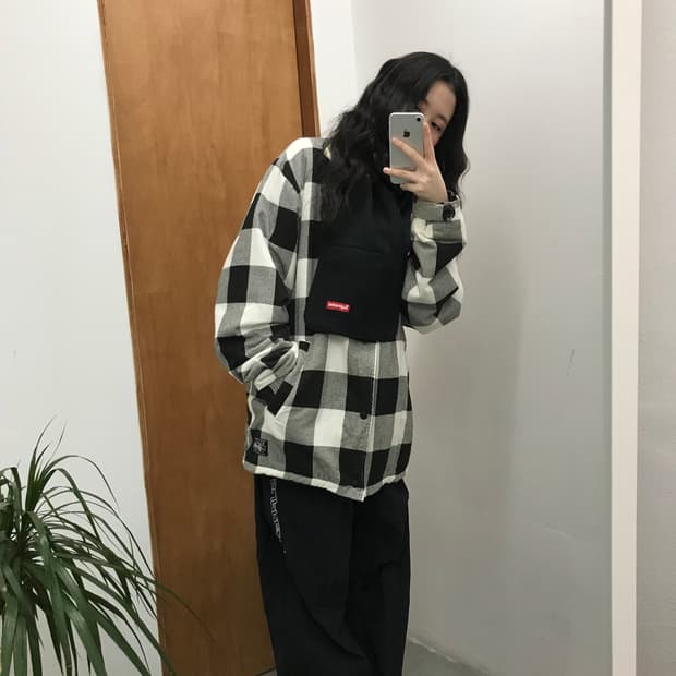 스투시 STUSSY Bufflo Insulation Jacket