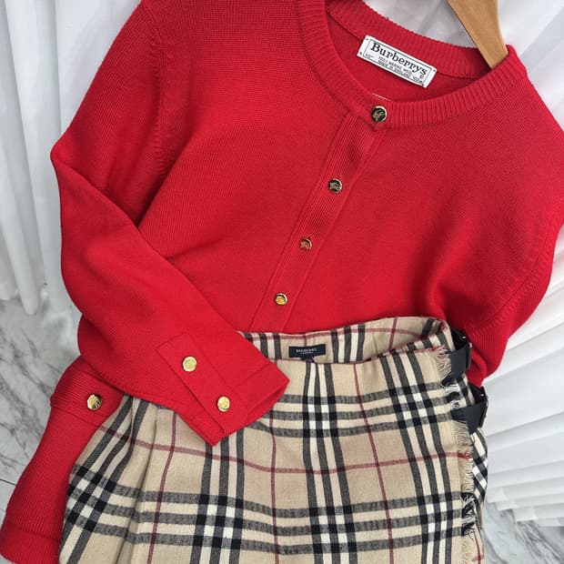 버버리 금장 가디건