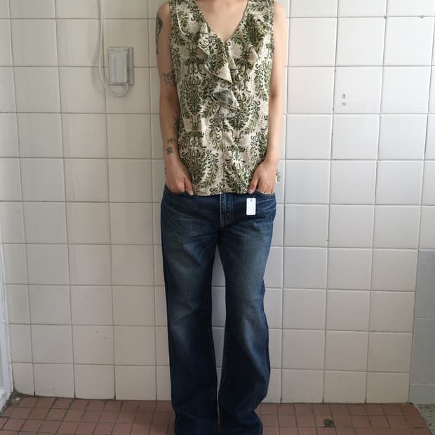 Levis denim pants