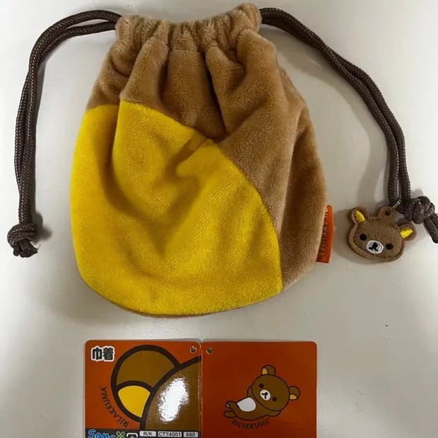 산엑스 리락쿠마 귀 모양 조이개 파우치