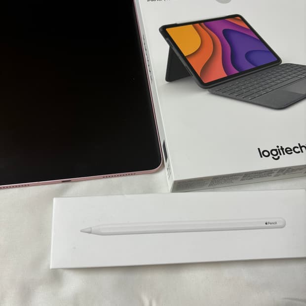 아이패드 에어4 셀룰러 로즈골드 + 키보드 케이스 + 애플펜슬2