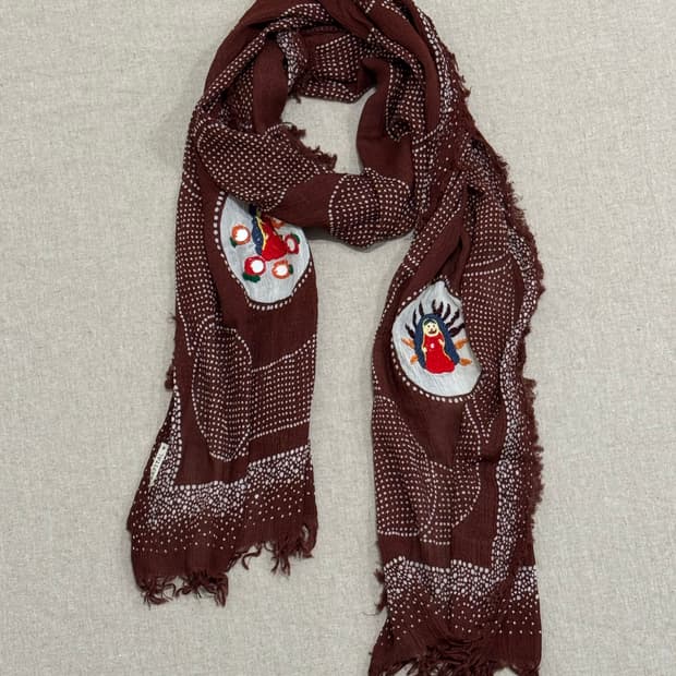 캐피탈 버진 메리 얀 머플러