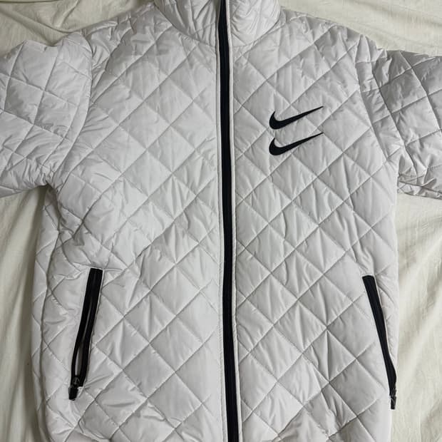 나이키 SWOOSH