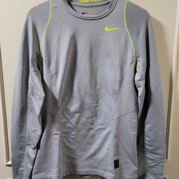 나이키 프로 하이퍼웜 긴팔 M 사이즈 드라이핏