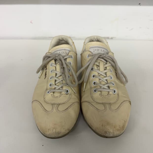 정품) 프라다 여성 아이보리 스니커즈 36