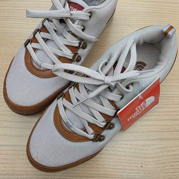 새상품)노스페이스 15 버클리 클래식 로우 235