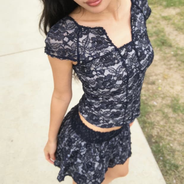 샤넬 레이스 셋업 탑 & 스커트 셋업