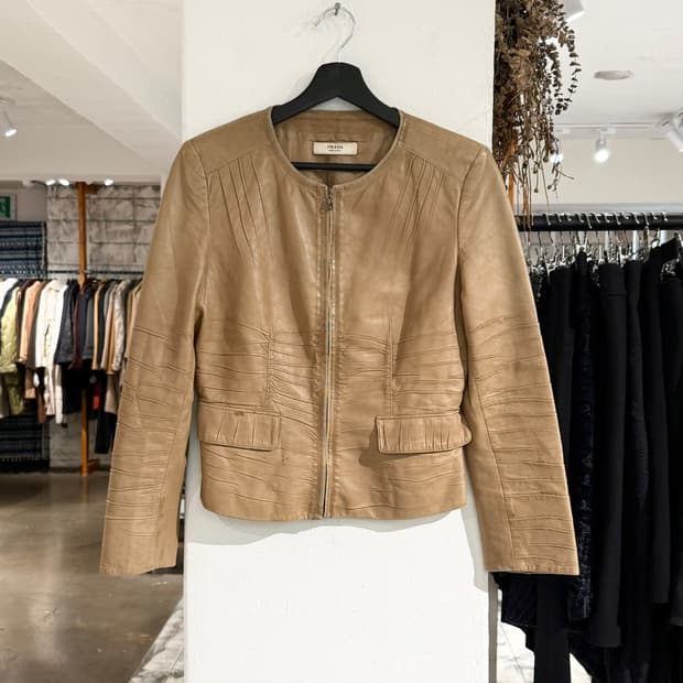 프라다 06aw 베이지 리얼레더 개더 집업 자켓