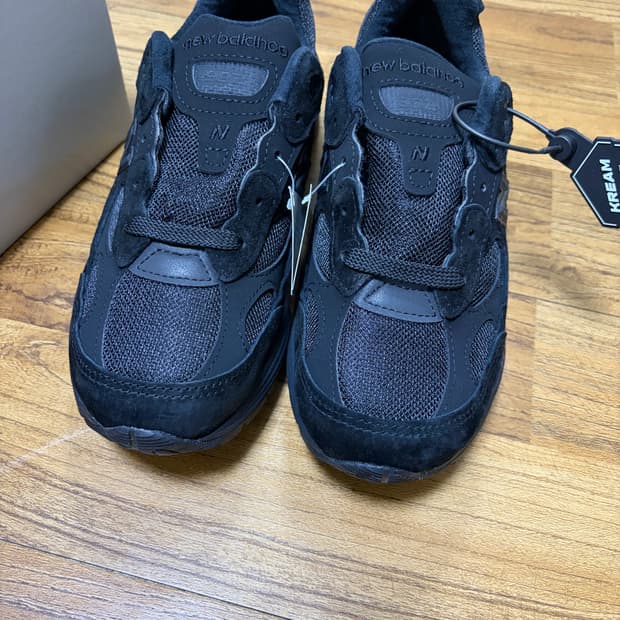 뉴발란스 992 USA 코어블랙