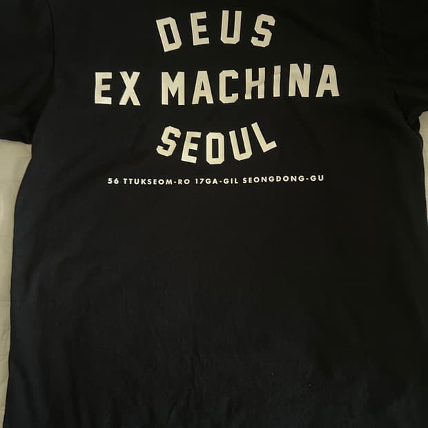 데우스 엑스 마키나 서울