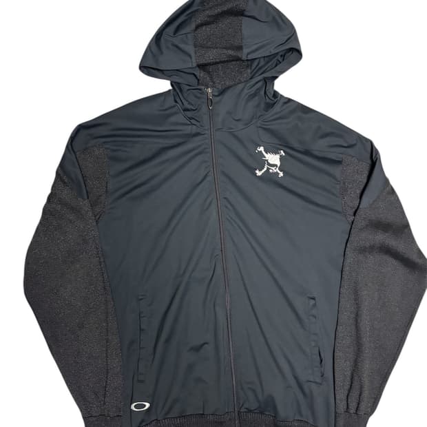 오클리 스컬 로고 사선 지퍼 블랙 후드 집업 XL