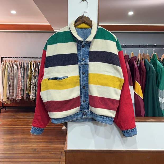 리바이스 x 허드슨베이 리버시블 데님 트러커