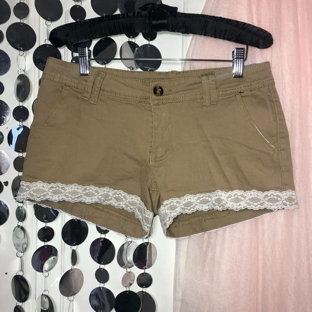 Brown cream pt