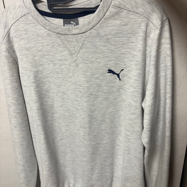 푸마 맨투맨 화이트