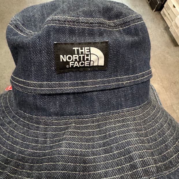 슈프림 노스페이스데님 부니 14fw