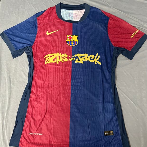 24/25 바르셀로나 홈 트래비스 스캇 콜라보 어센틱 유니폼 