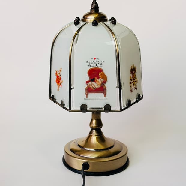 이상한 나라의 앨리스 램프