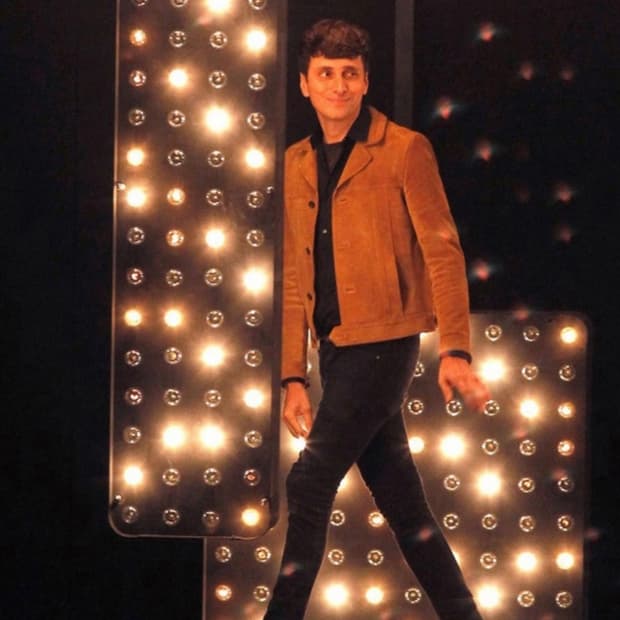 생로랑 19FW 크롭 블랙진