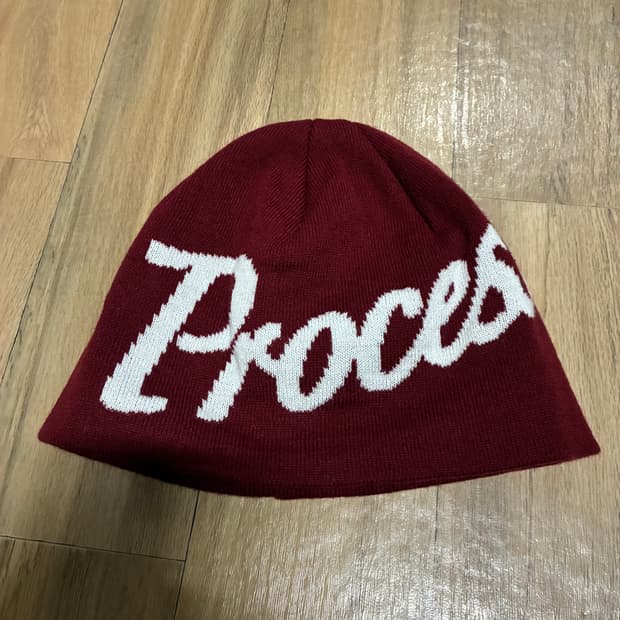 [새상품] 프로세스 버건디 비니