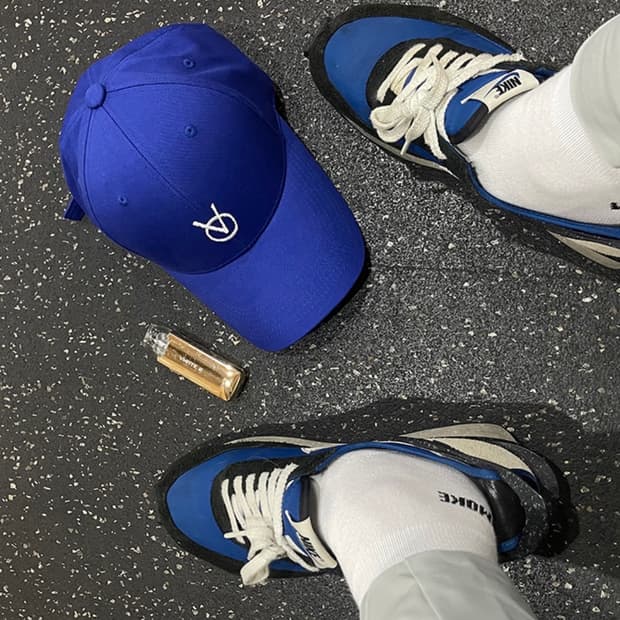 빈스모크 V 로고 볼캡 블루