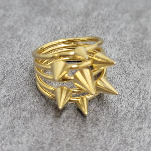 unique ring
