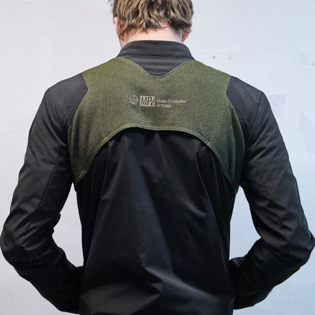 플라스틱프로덕트 resistance zip jacket m사이즈