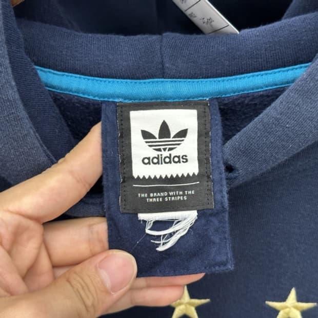 ADIDAS 후드 (XL)