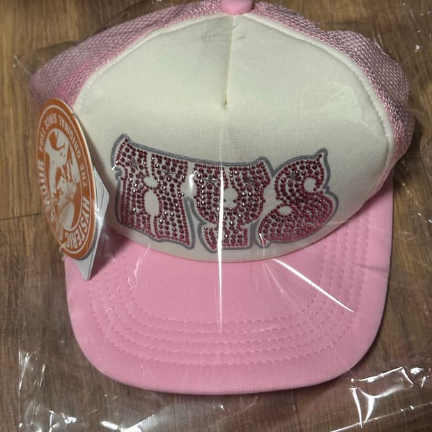 히스테릭글래머 힙노타이즈드 로고 라인스톤 메쉬 캡 핑크