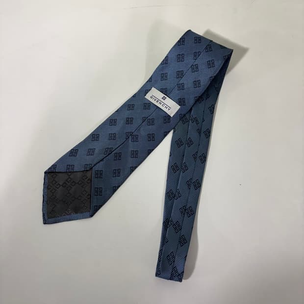 OS 지방시 네이비 실크 넥타이
