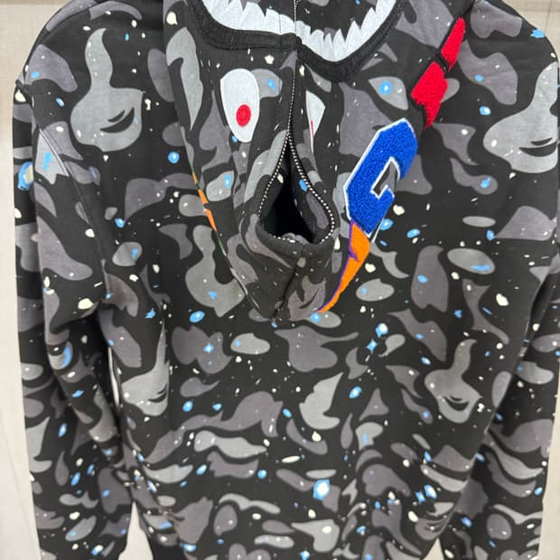 {새상품}베이프 샤크 후드집업 그레이블랙 야광