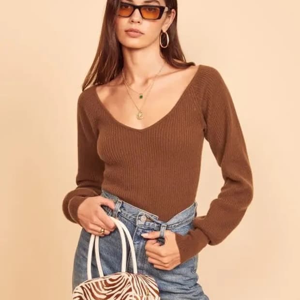 Reformation Hart v-neck 캐시미어 스웨터 xs