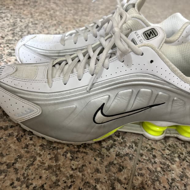 나이키 샥스 269