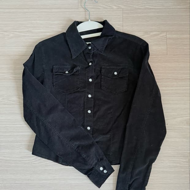 애즈온 JENNIS CORDUROY SHIRT / BLACK