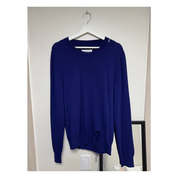 마르지엘라 디스트레스드 니트