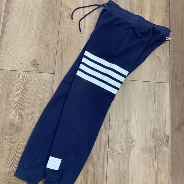 THOM BROWNE 톰 브라운 조거-스웻팬츠(코튼)1 사이즈