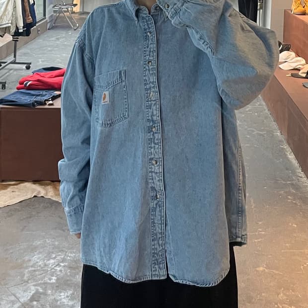 칼하트 포켓로고 데님 셔츠 H2275