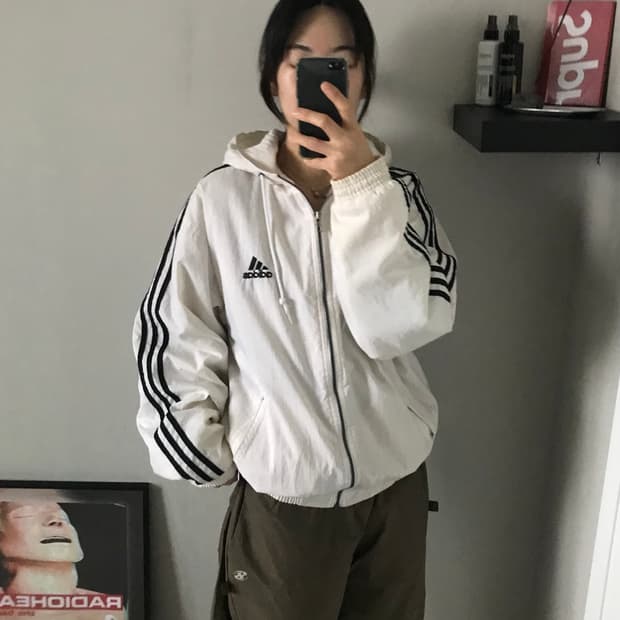아디다스 90년대 해외판 올드스쿨 화이트 누빔 헤비 후드 자켓