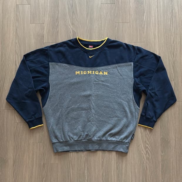 00s 나이키 아카이브 스웻셔츠