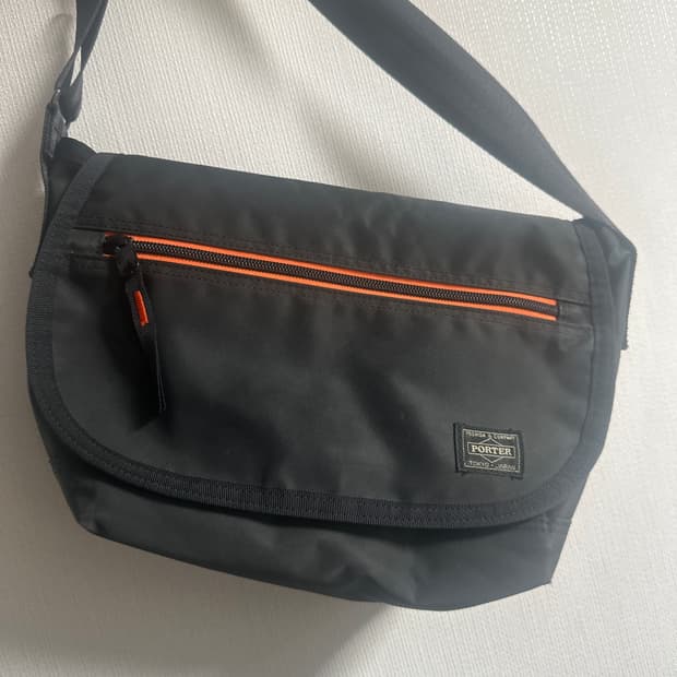 포터 자이언츠 크로스백 판매합니다