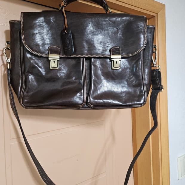 이태리 vera pelle 브리스케이프 가죽가방