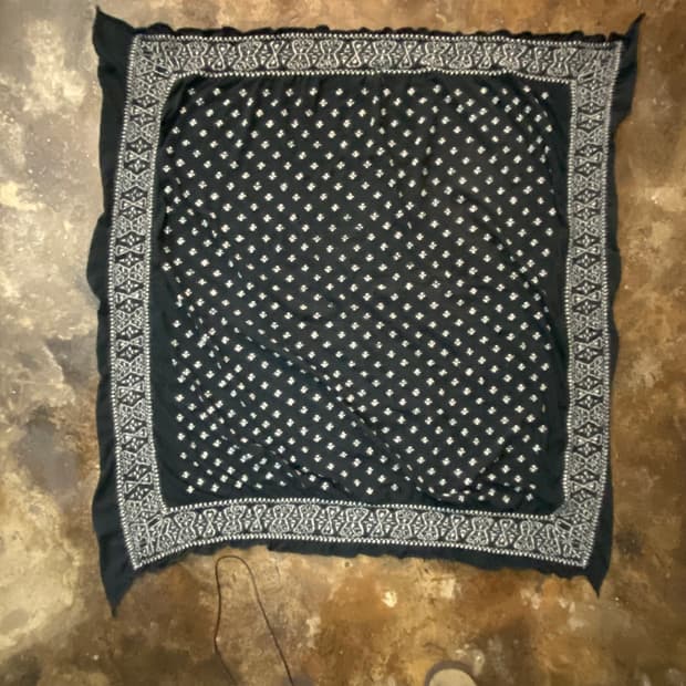 캐피탈 울 반다나 스카프