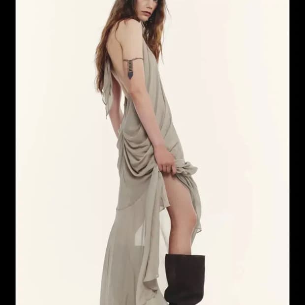 자라 zara 키튼힐 스웨이드 부츠 235