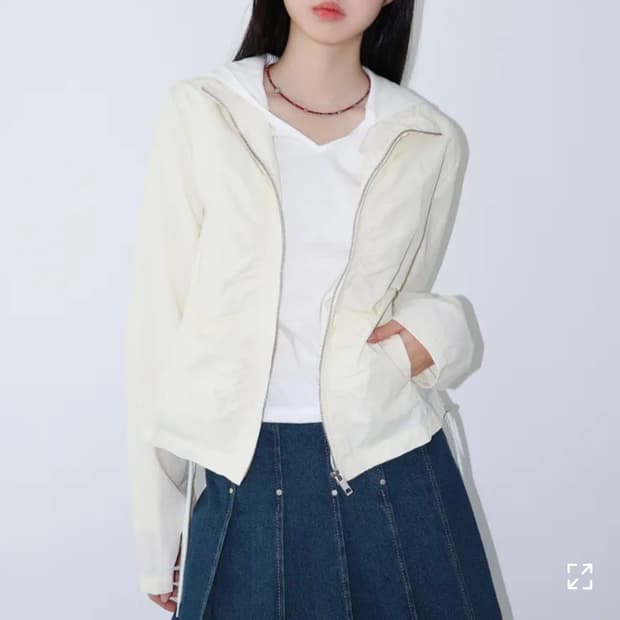 틸데서울 딘 크롭 셔링 자켓 크림