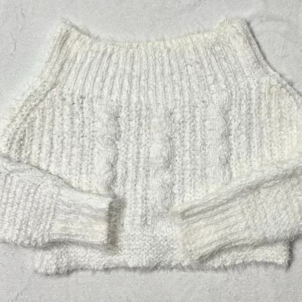 세실맥비 화이트 오프숄더 달천 갸루 크롭 빈티지 니트