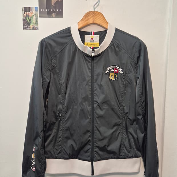 까스텔바작 여성 바람막이 점퍼 그린  95
사이즈 