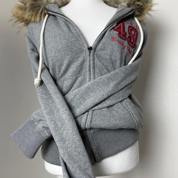 후아유 울프죠 후드집업 