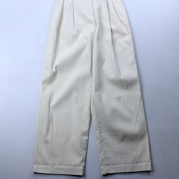 Le17september 르17 아이보리 핀턱 코튼팬츠