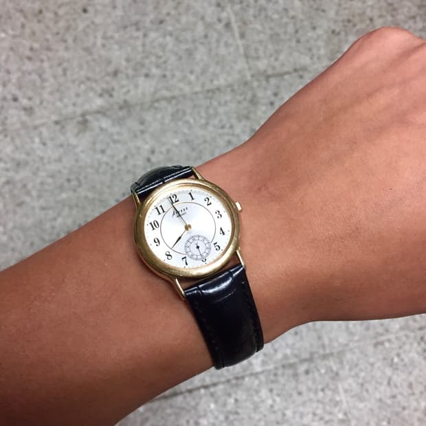 90s Seiko avenue quatz gold