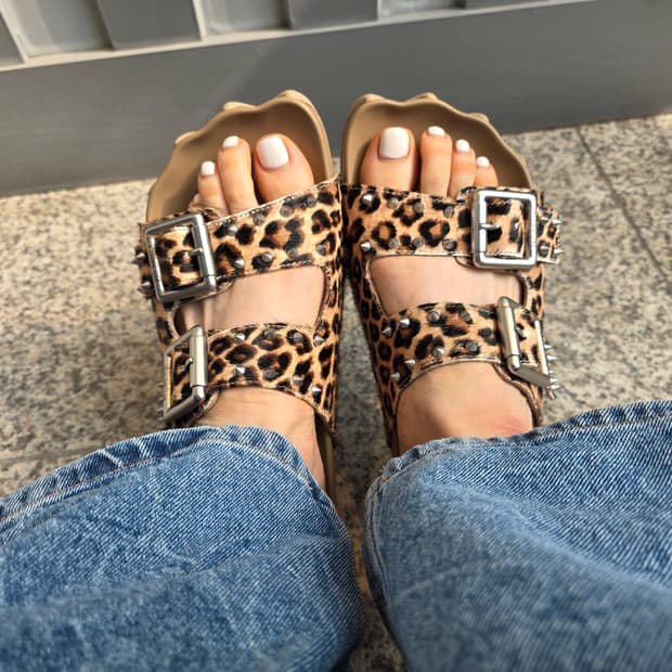 다프네랩 레오파드 샌들